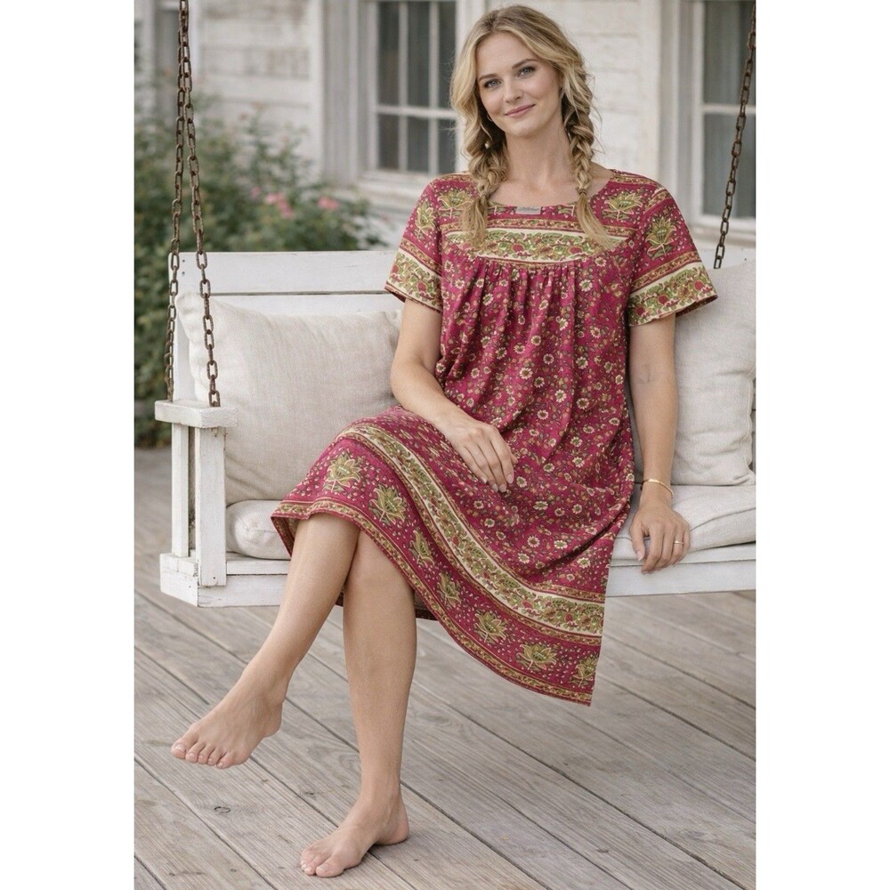 The Vermont Country Store Muumuu Dress S Pink floral Cotton Primitive Pockets